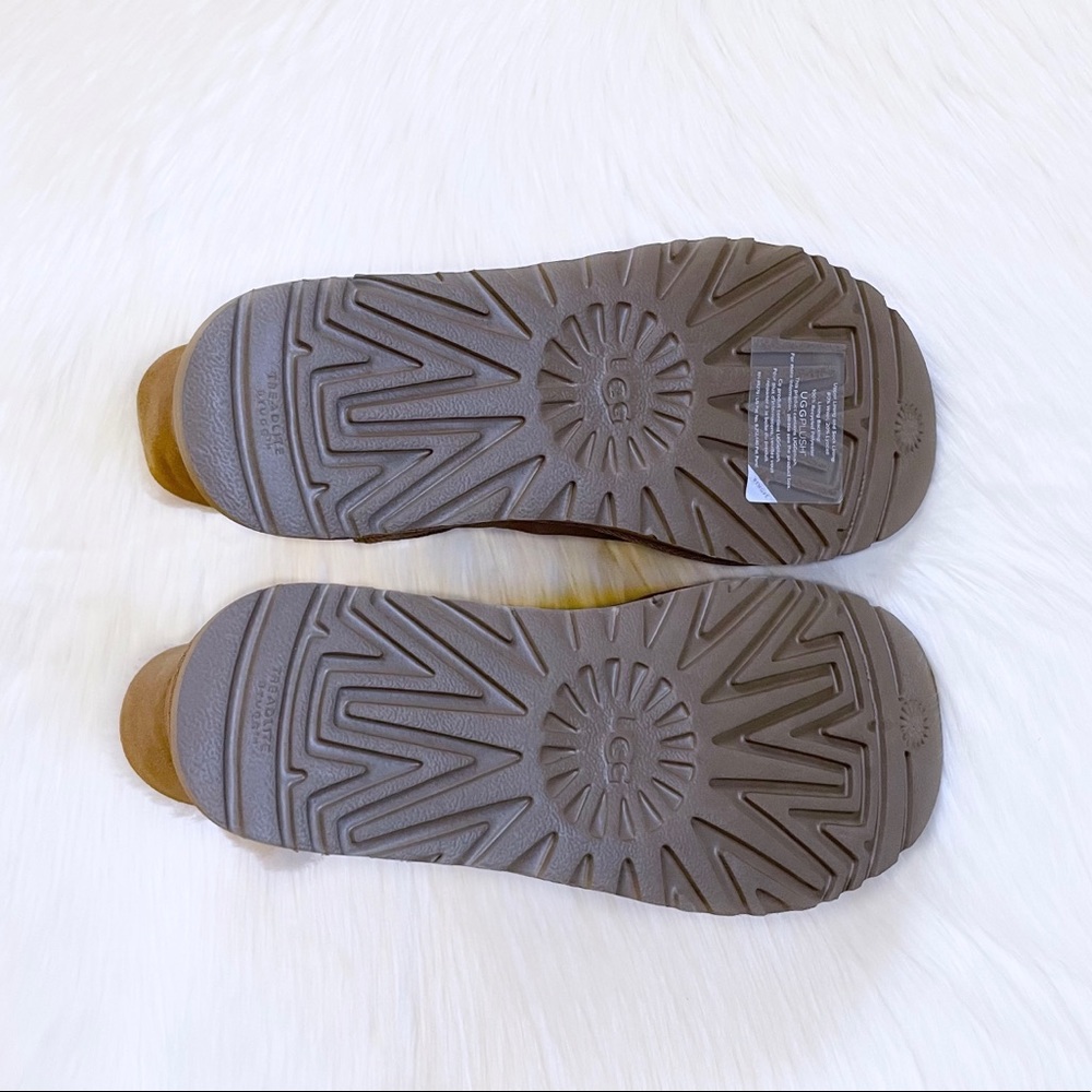 UGG Women’s Mini Bailey Snaps Chestnut Suede Boots - Picture 9 of 10